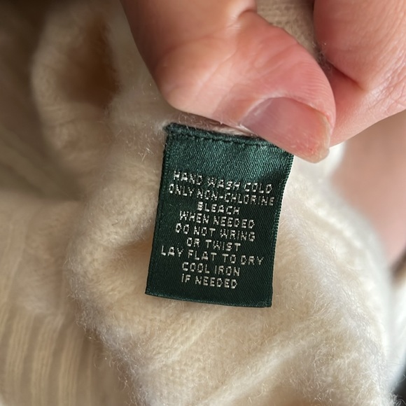 Lauren Ralph Lauren White 💯 Cashmere Cable Knit Sweater P/M - Picture 12 of 12